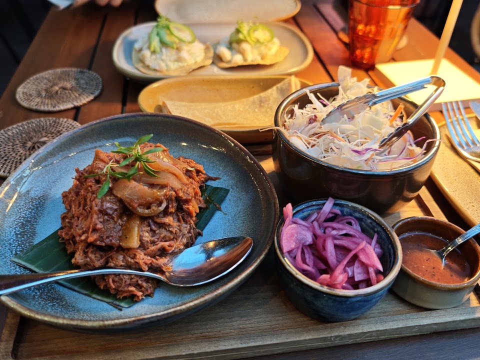 Lucha Loco - Mexican Cocina Y Mezcaleria