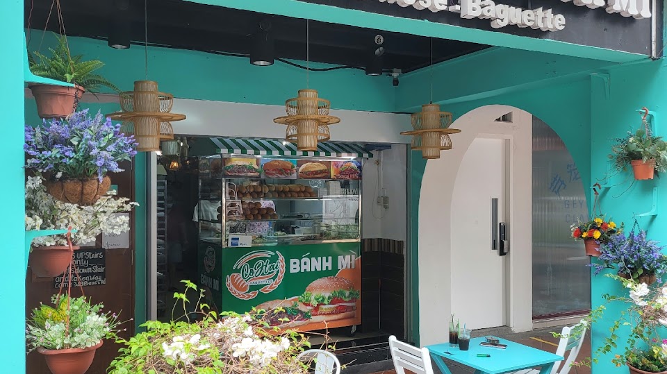 Co Hai Banh Mi & Phở Vietnamese Restaurant