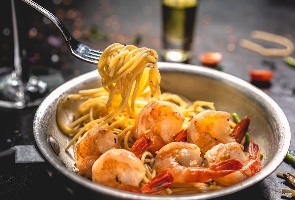 CALI Rochester Park – Pet-Friendly Restaurant & Bar