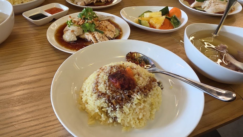 KTMW (KATONG MEI WEI) chicken rice tea-cafe